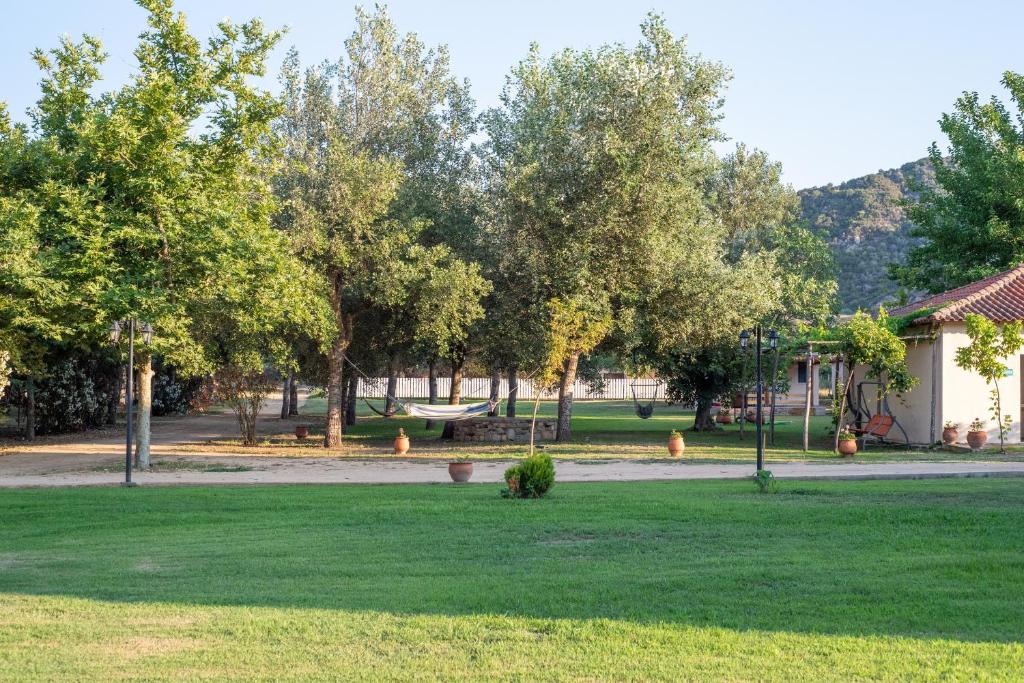 Camping Linaraki Apartments & Bungalows photo 4