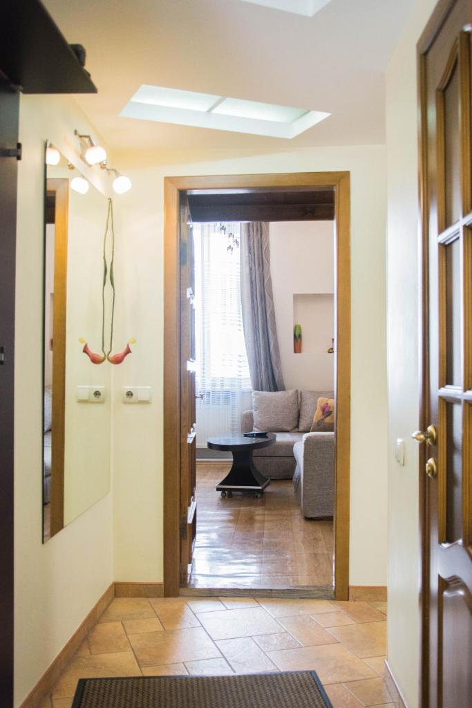 Apartment for Rent on Deribasovskaya street photo 1