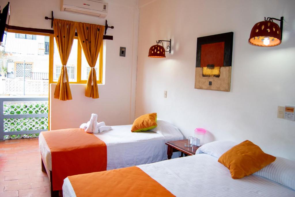 Трехместный (Triple A/C), Hotel Hacienda de Vallarta Centro