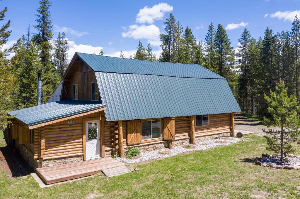 Grey Wolf Retreat image