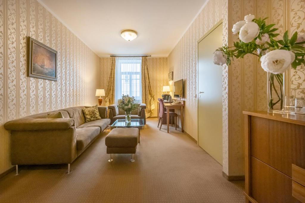 Сьюит (Люкс), Artis Centrum Hotels