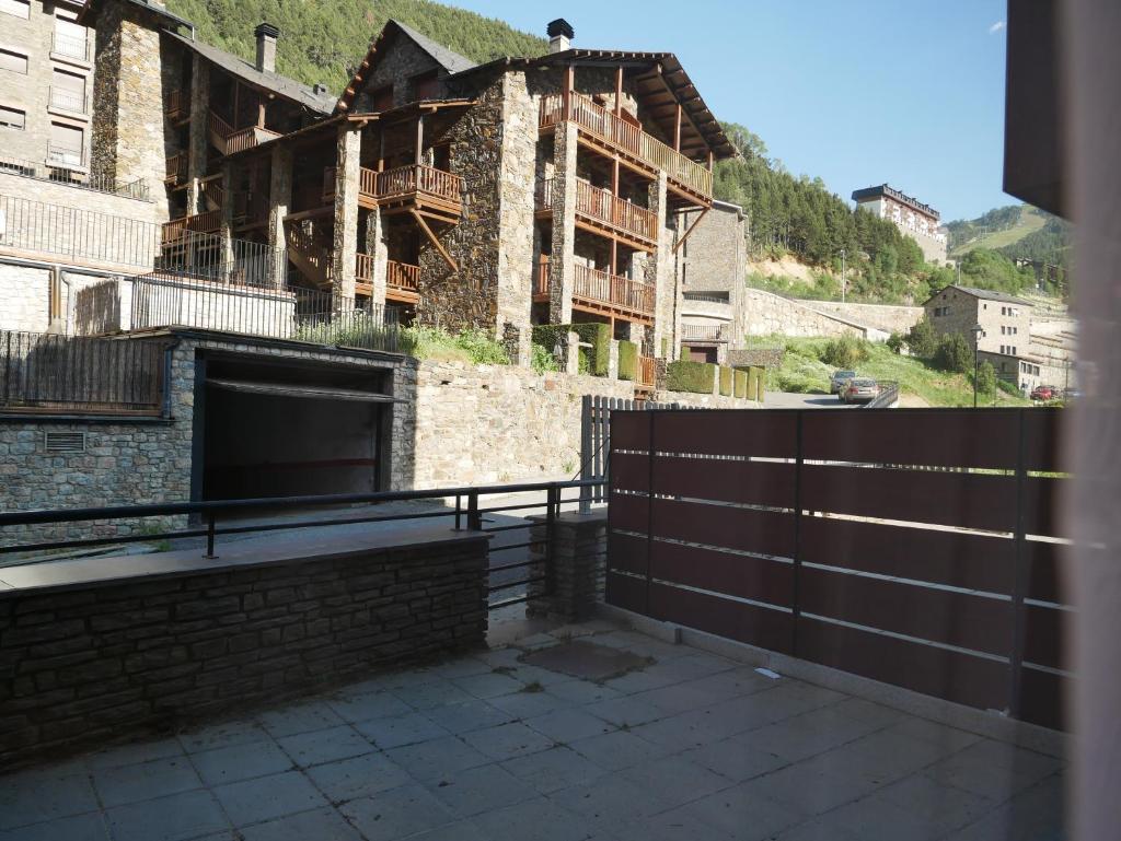 {
  "en-gb": "AC Apartaments Cabirol Incles"
} photo 2