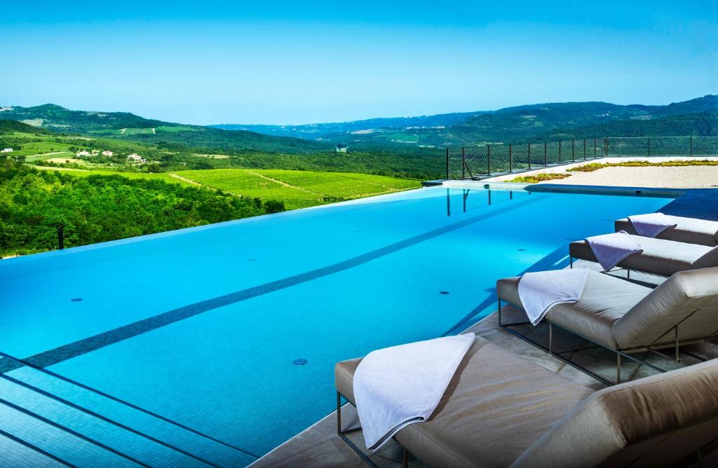 Winery & Design hotel ROXANICH photo 3