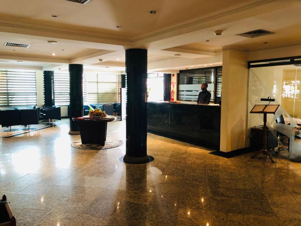 Golden Park Hotel photo 4