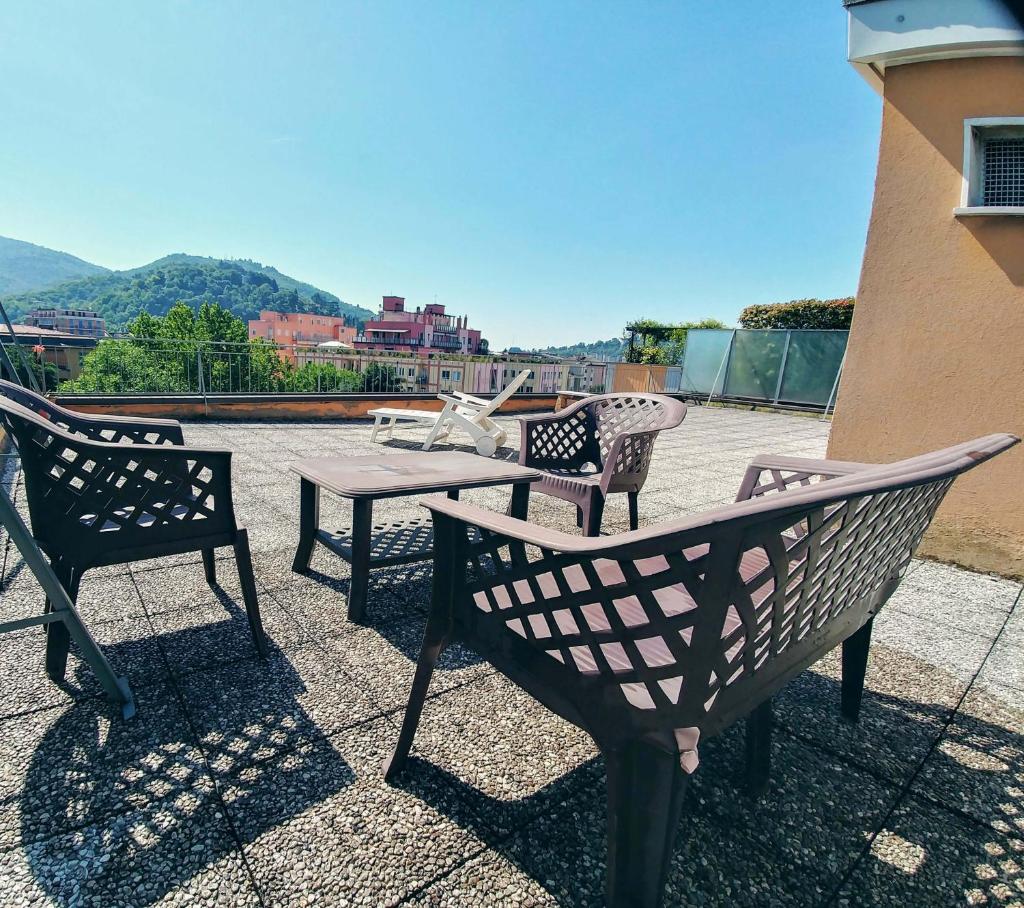 Appartamento con terrazzo zona ospedale civile photo 2