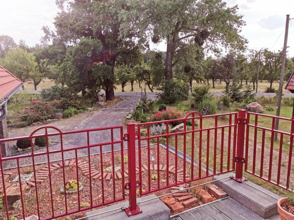 Ziegeleihof inmitten von Wiesen und Wäldern photo 3