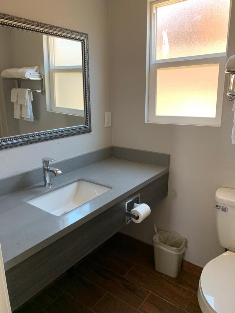 Bestway Inn photo 1