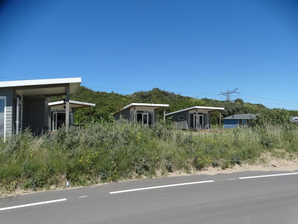Beach Lodges Oostvoorne photo 3