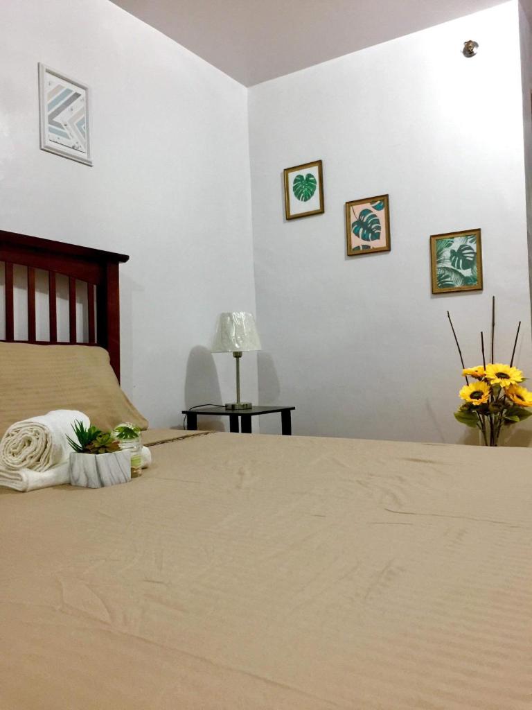 BUDGET FRIENDLY CONDO-STUDIO UNIT photo 3