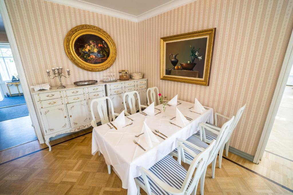 Karolineburg Manor House Hotel photo 3