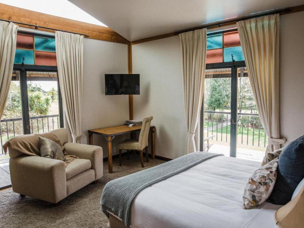 The Narrows Landing Hotel photo 2