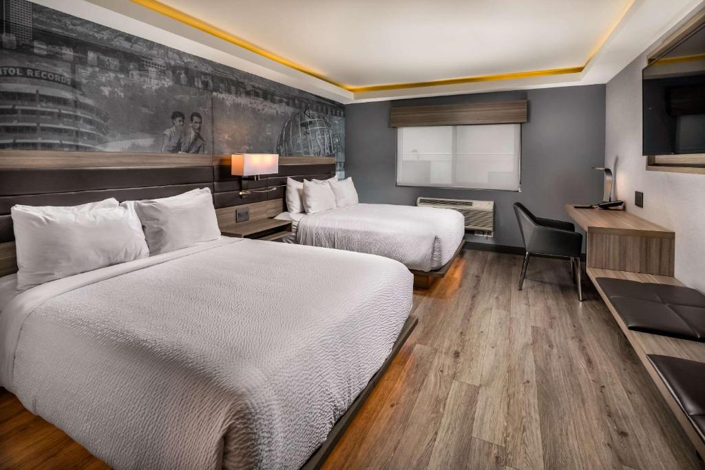 Семейный (Номер с 2 кроватями размера «queen-size» – Для некурящих), Avenue Hotel, Ascend Hotel Collection