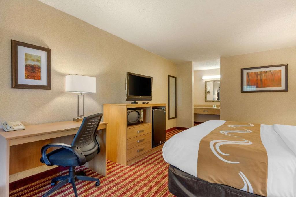 Quality Inn Exit 4 Clarksville photo 4