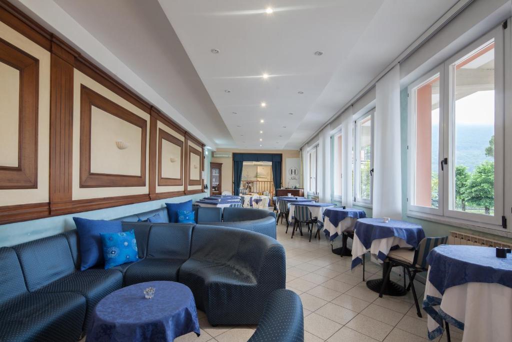 Hotel Nella photo 3