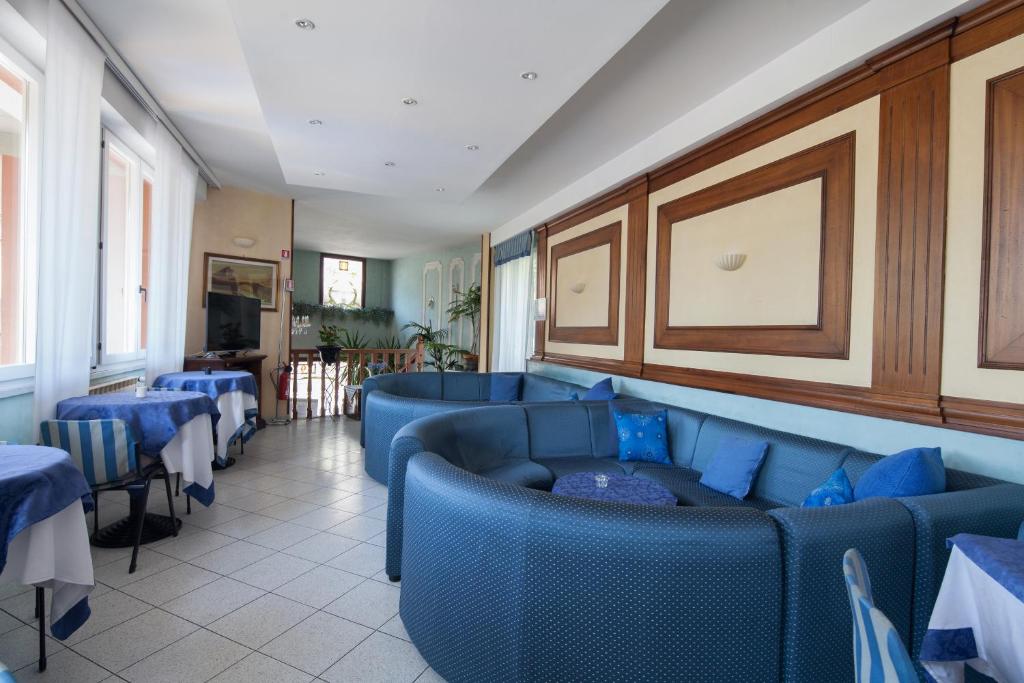 Hotel Nella photo 4