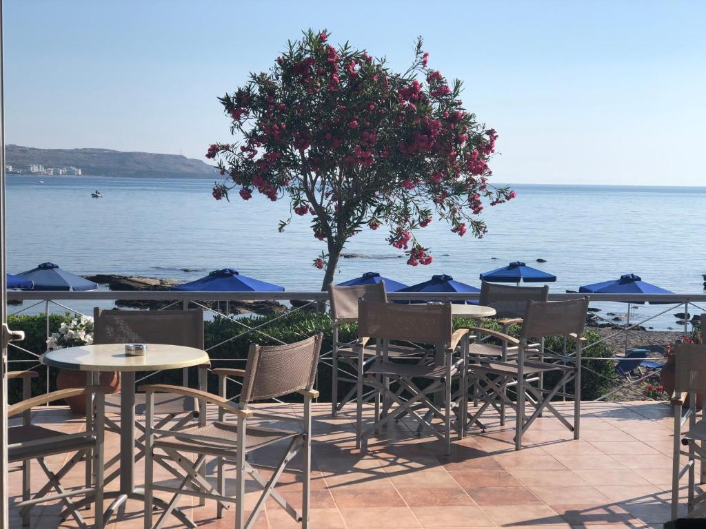 Elpida Beach Studios photo 4