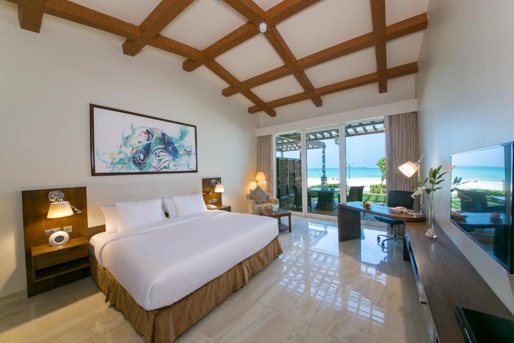 Danat Jebel Dhanna Resort photo 3
