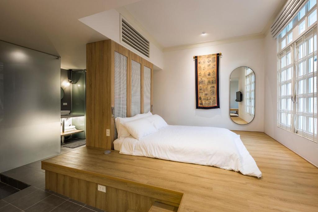 CIRCADIAN Japanese Studios in Downtown