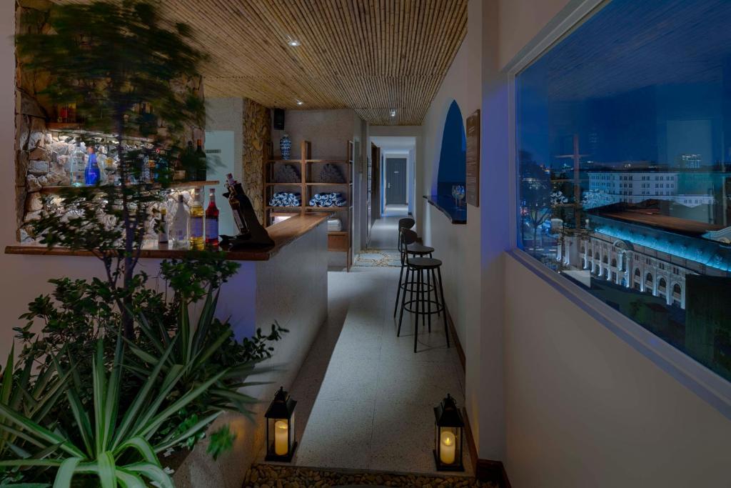 Silverland Min Hotel