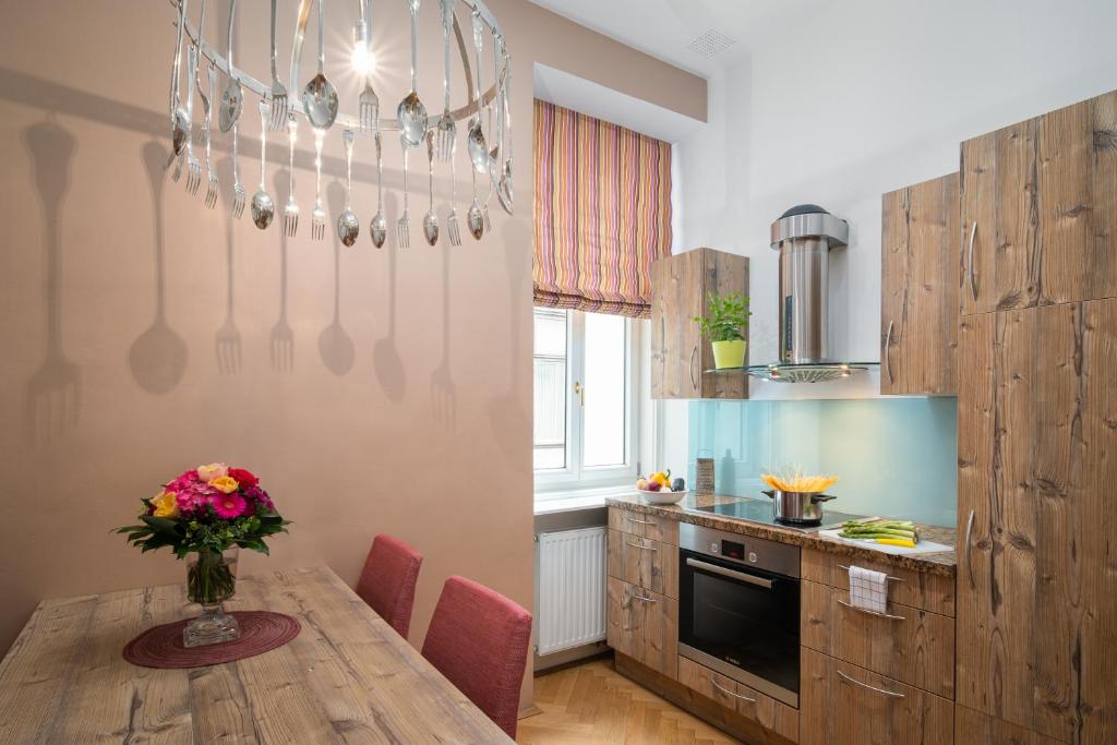 Сьюит (Люкс «Гранд»), Appartement-Hotel an der Riemergasse