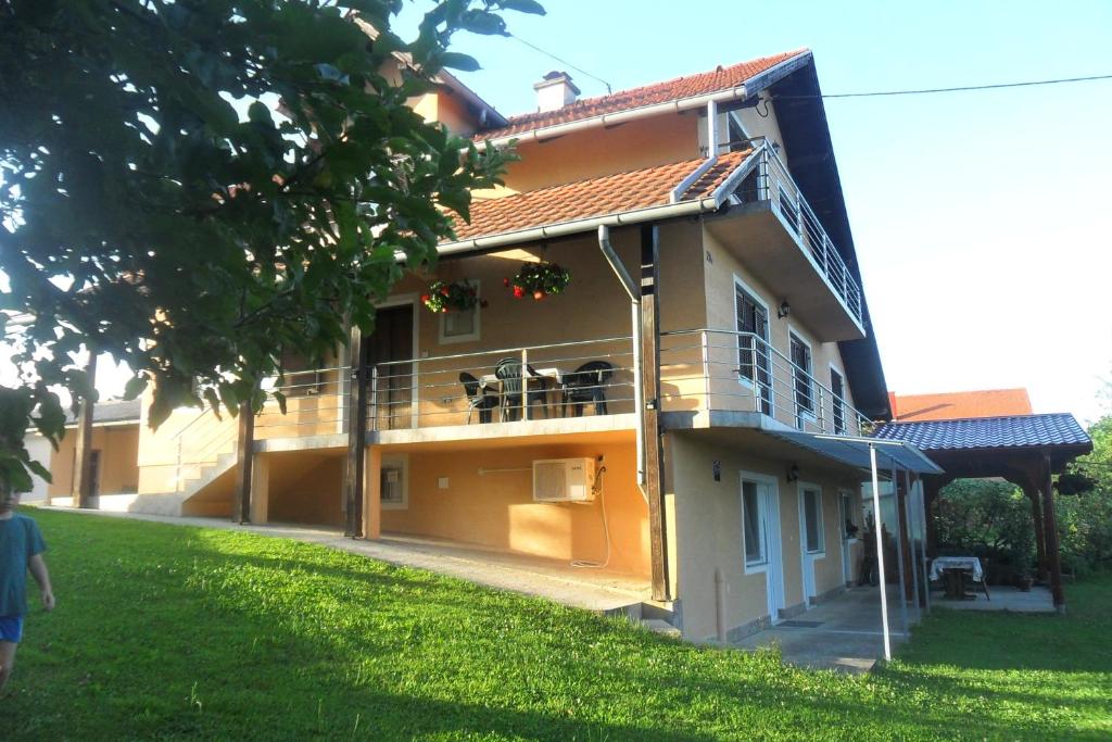 Studio apartman Trdina photo 3