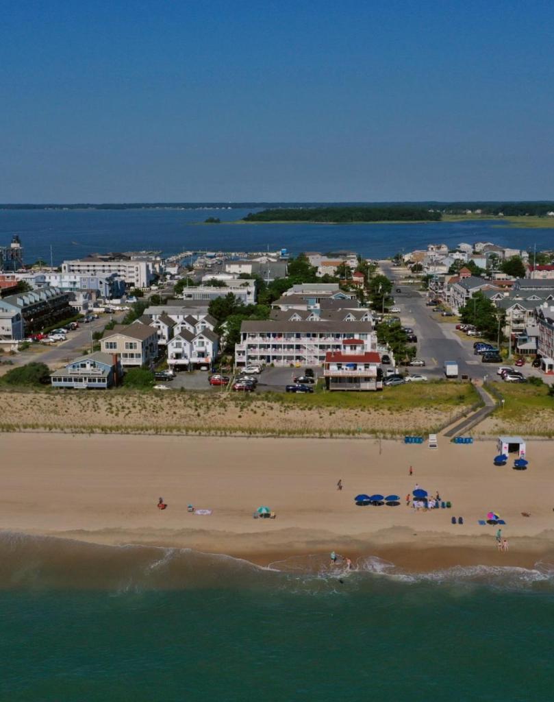 Adams Ocean Front Resort photo 2