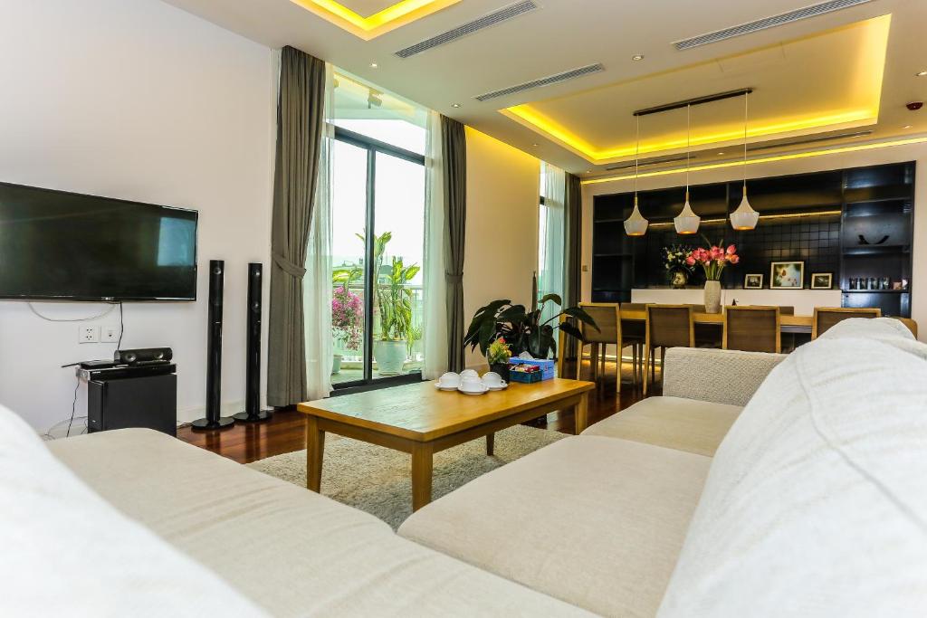HNC Premier Hotel & Residences - Tap to explore photos