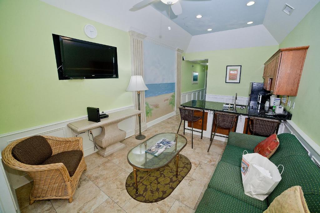 DeSoto Beach Gardens photo 2