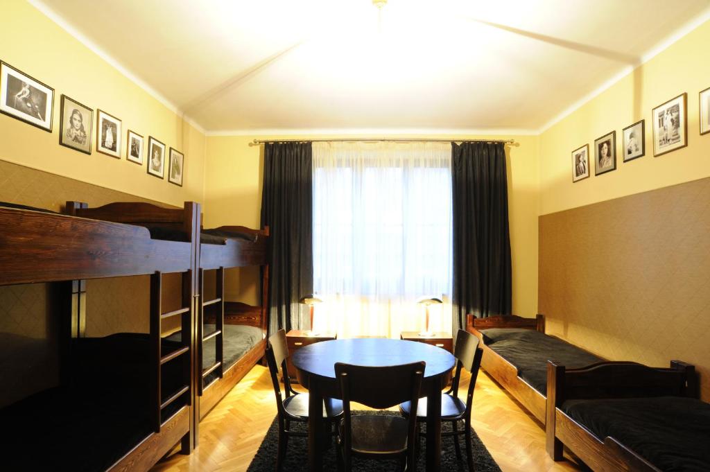 Номер (Кровать в 6-местном номере), Hostel Deco