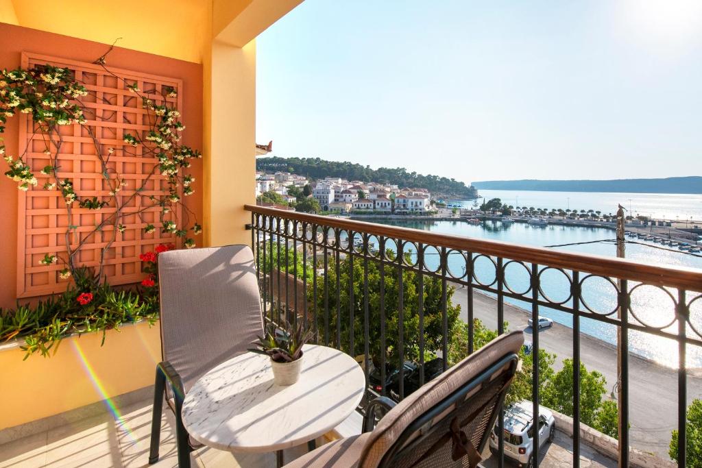 Karalis City Hotel photo 3