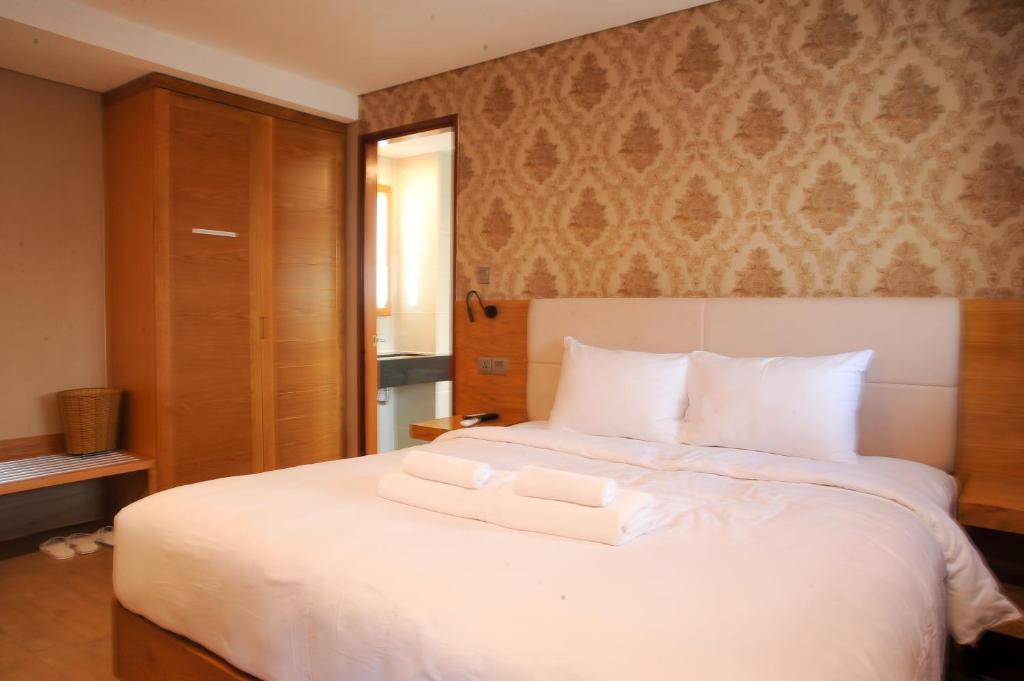 Imperial Saigon hotel