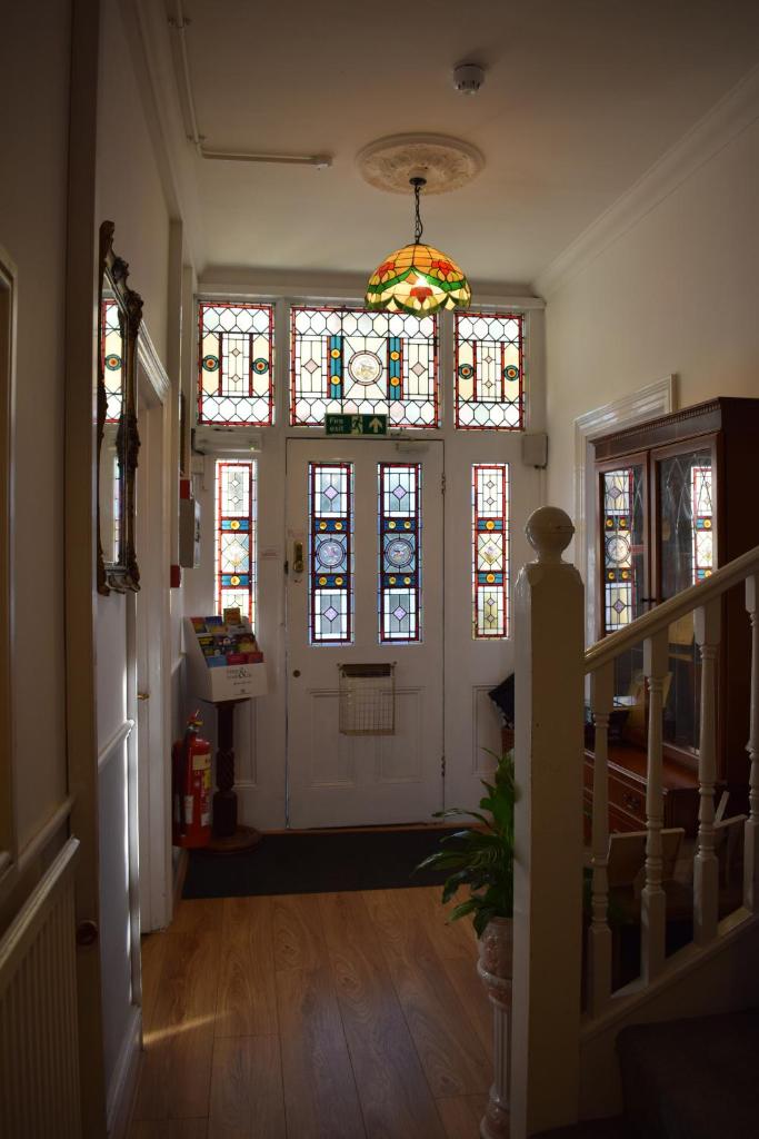Gatwick Castle B&B