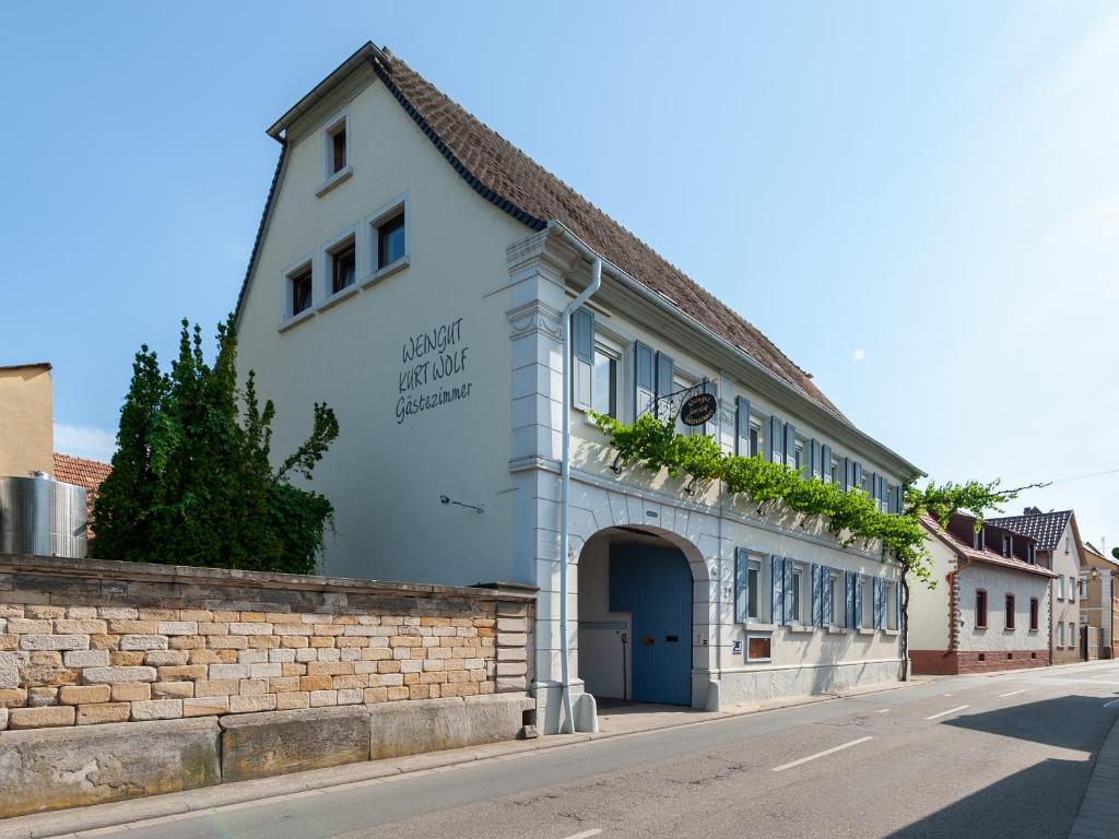 Gästezimmer im Weingut Wolf photo 1