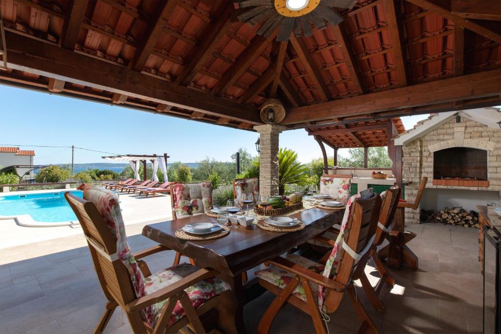 Villa Oliva photo 2