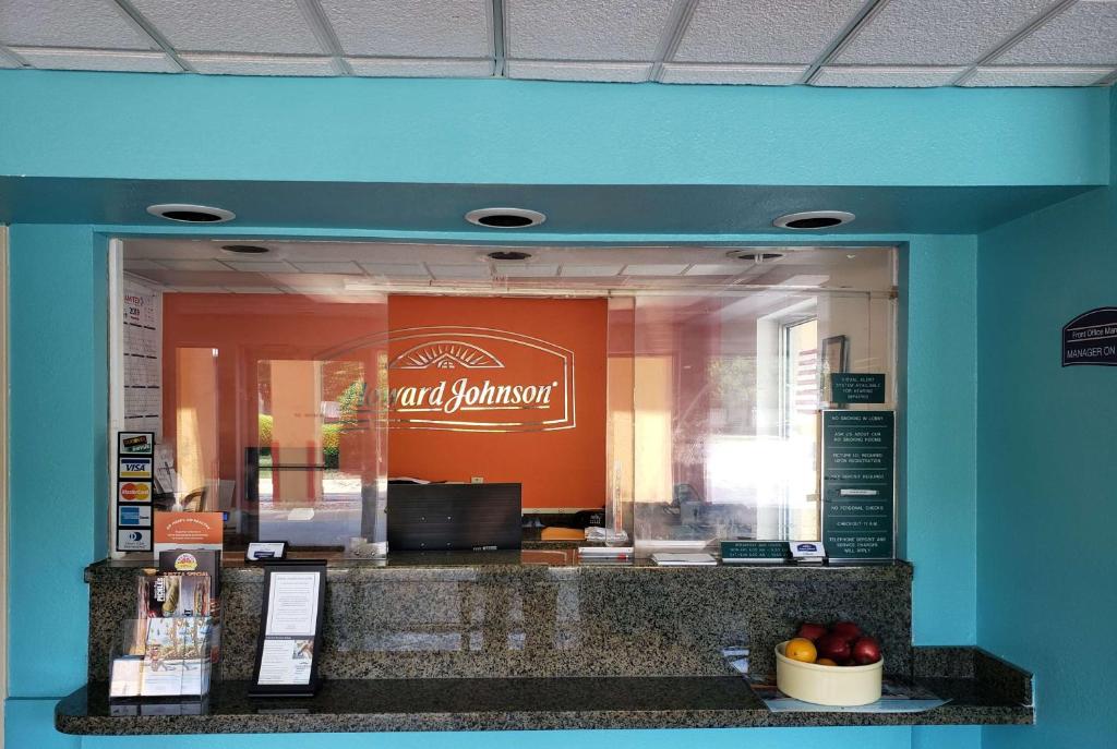 Howard Johnson by Wyndham Virginia Beach photo 3