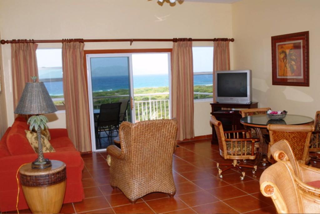 Ocean Terrace Condominiums photo 3