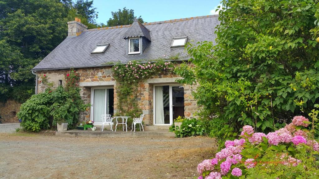 Manoir de Kerguezennec Holiday Home photo 3