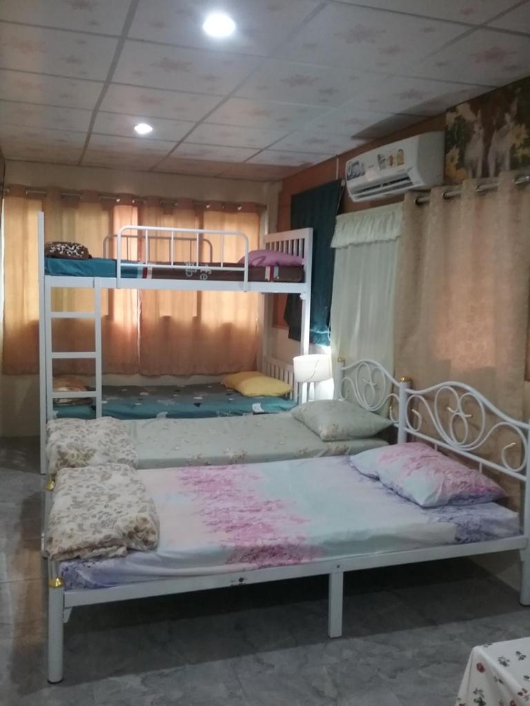 Четырехместный (Классический четырехместный номер), Danee Hostel