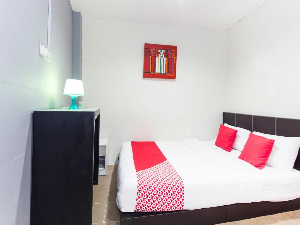 Семейный (Стандартный двухместный номер с 1 кроватью), OYO 304 Zero Hour Hotel