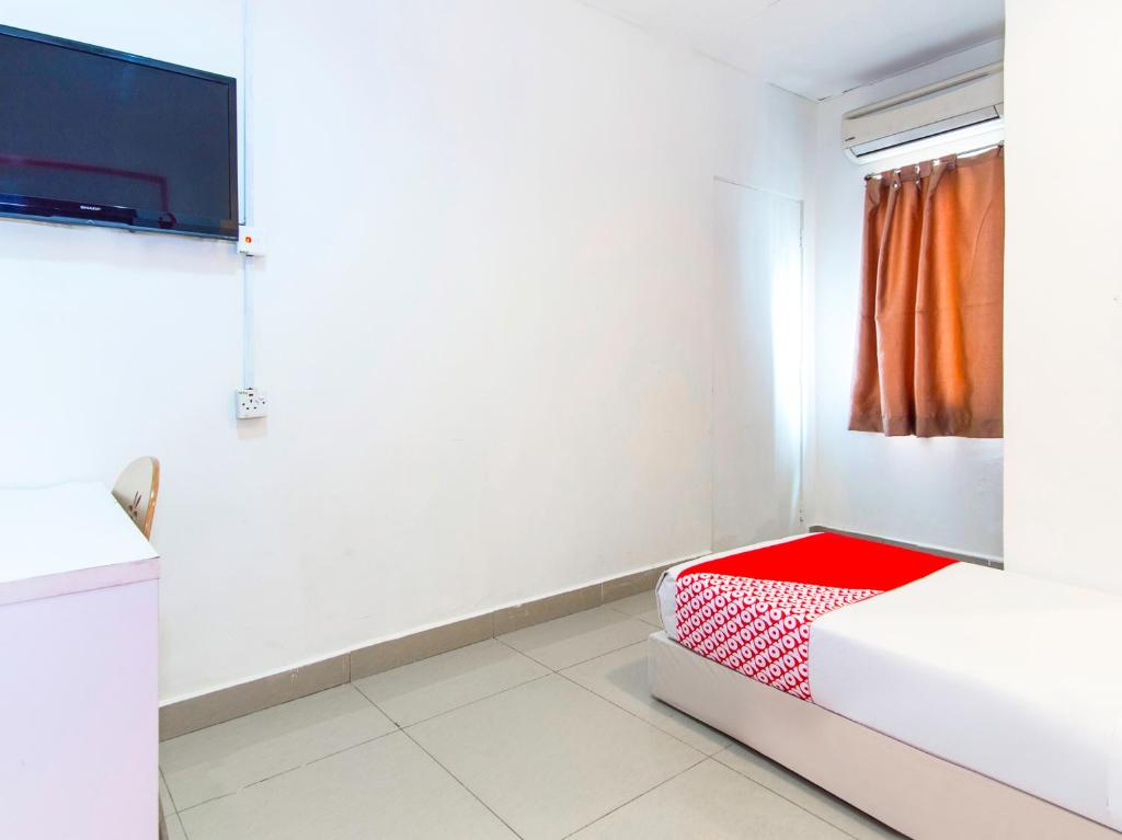 Семейный (Стандартный одноместный номер), OYO 304 Zero Hour Hotel