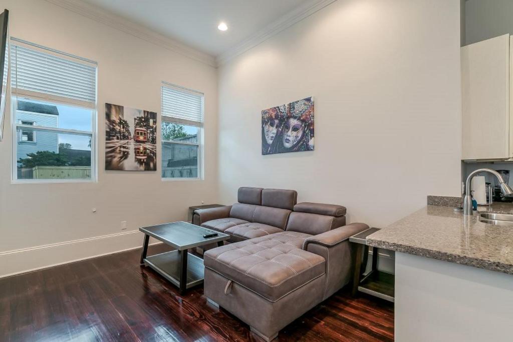Fabulous Cottages with City Views Room Type - Two-Bedroom Apartment