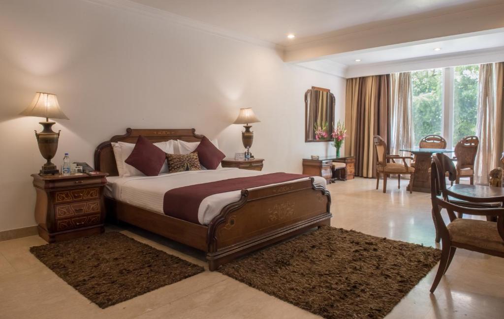 Сьюит (Garden View Suite with complimentary airport drop), Hotel Diplomat New Delhi