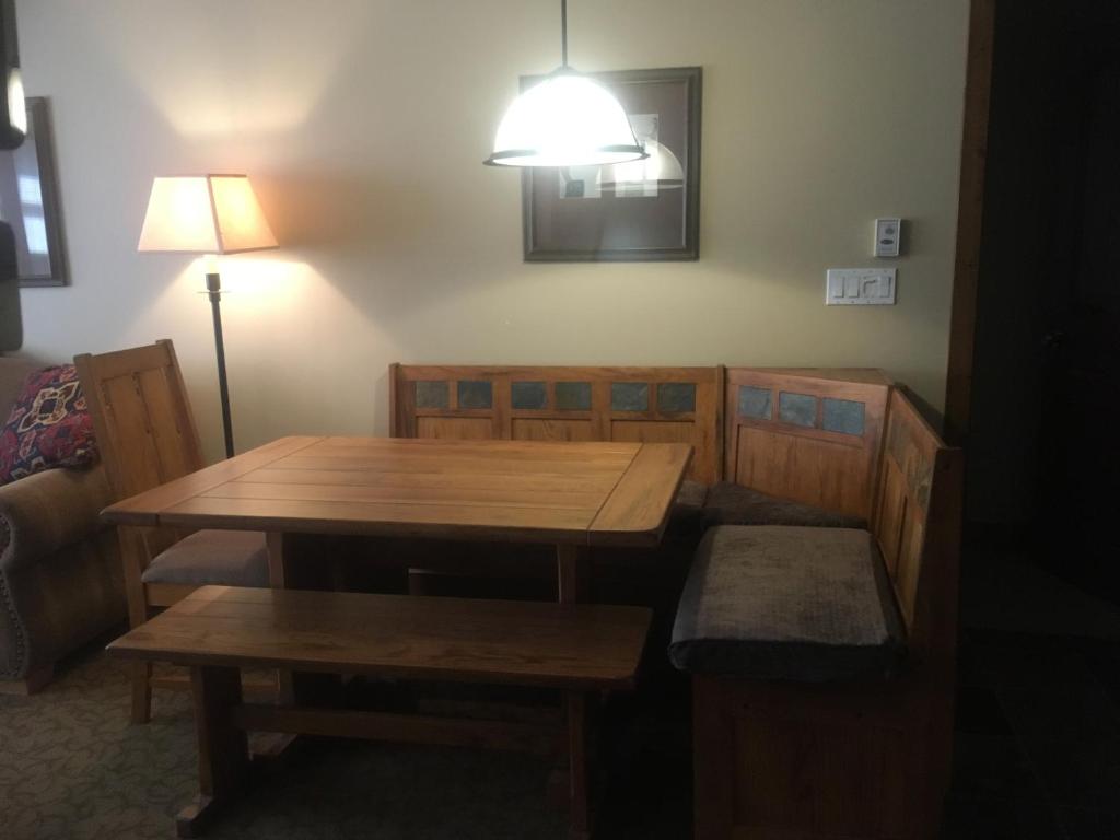 Taynton Lodge at Panorama Mountain Village Resort photo 3