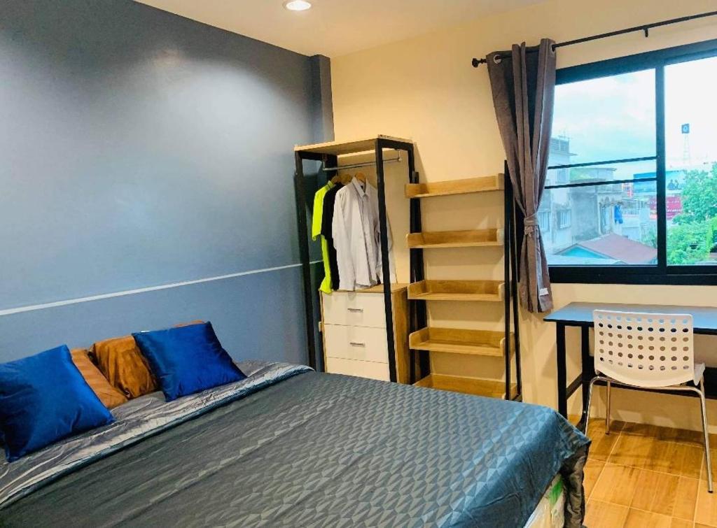 Двухместный (Улучшенный номер с кроватью размера «queen-size»), ICON HOSTEL