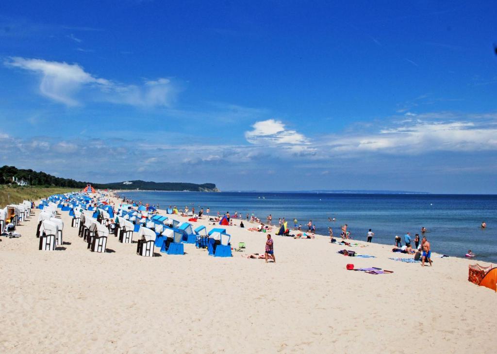 Ferienwohnung Ostseebad Goehren mi photo 3
