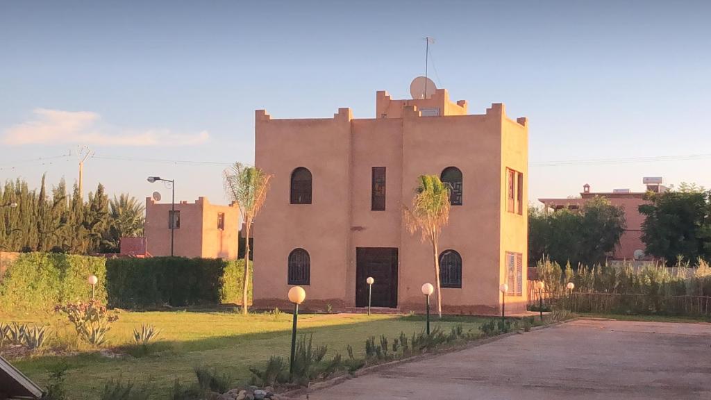 Вилла (Вилла с 2 спальнями), Riad Mhidou