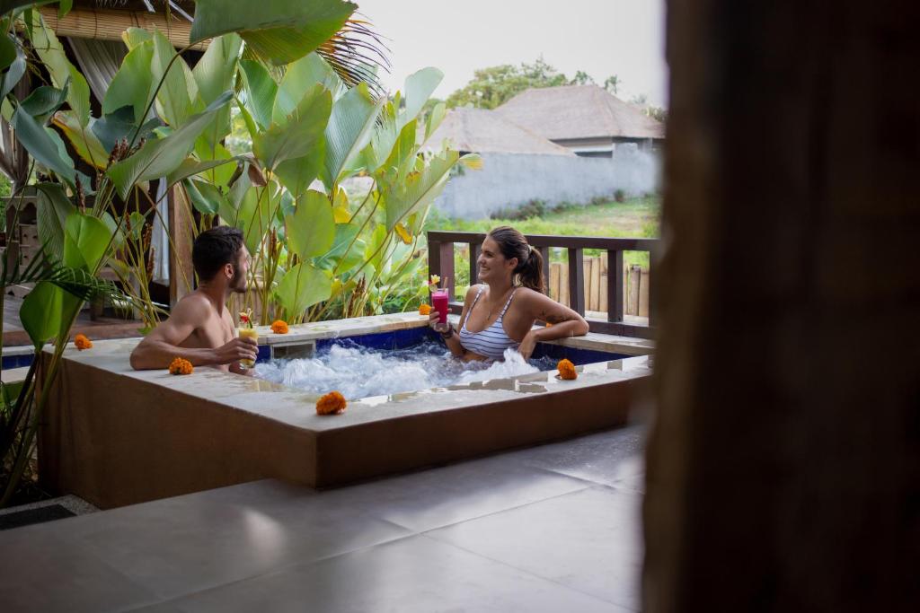 Вилла (Улучшенная вилла с 3 спальнями), United Colors of Bali