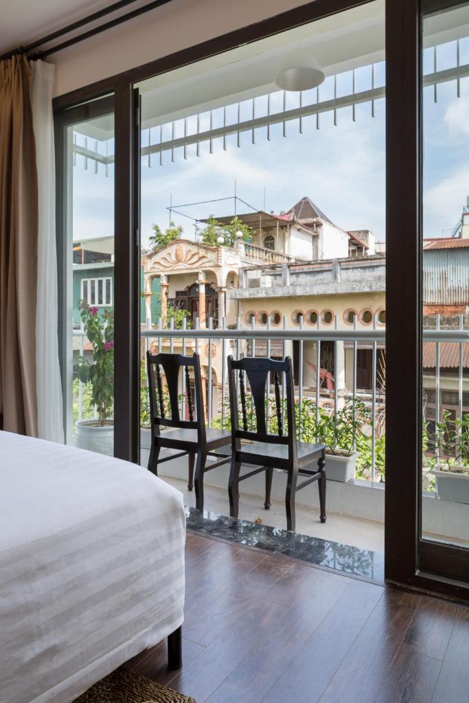 Centraltique Downtown - Bespoke Colonial House Near Hoan Kiem Lake