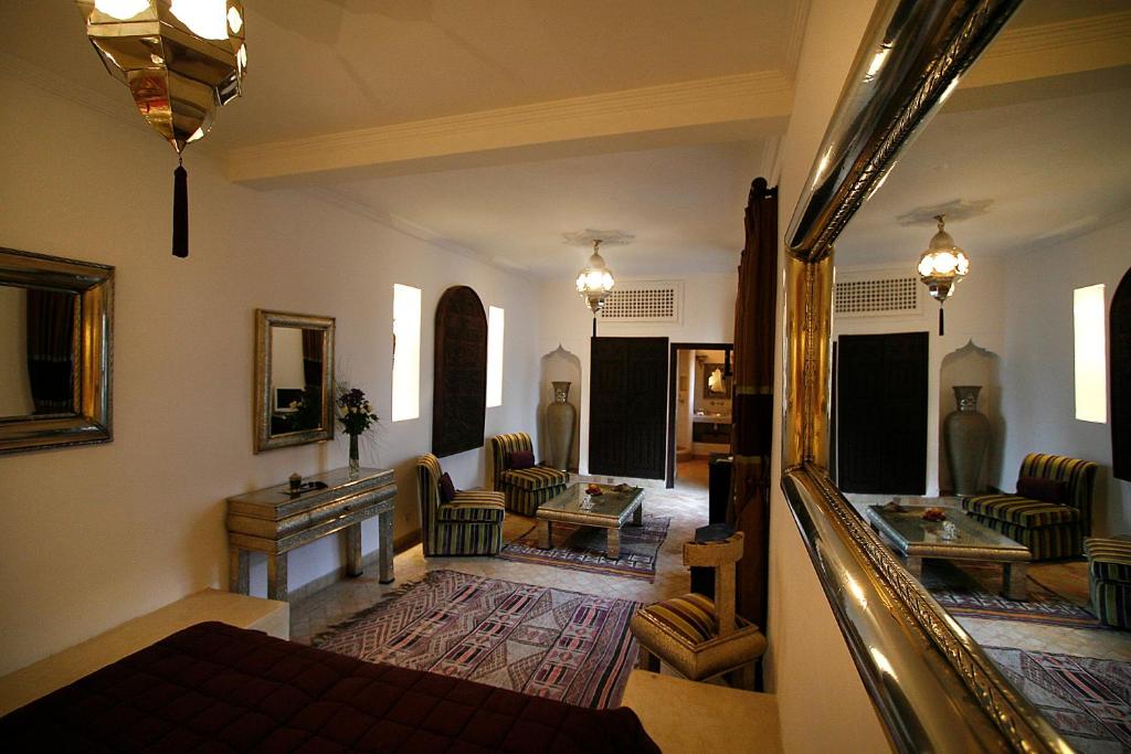 Сьюит (Люкс с кроватью размера «king-size»), Riad Assakina