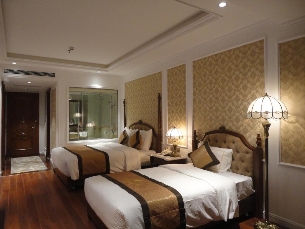Hoang Nham Luxury Hotel